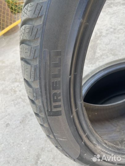 Pirelli Winter Sottozero 3 235/40 R19 20B