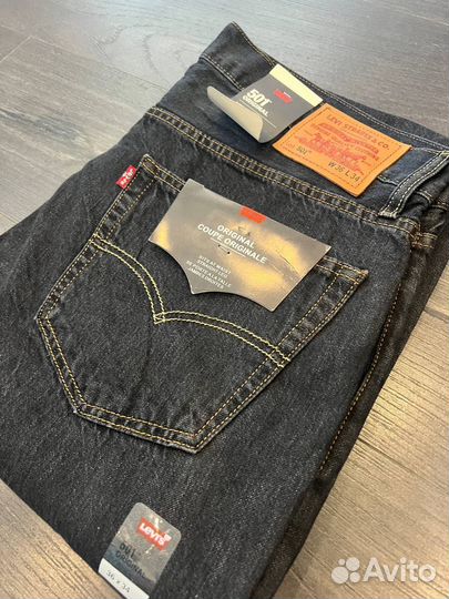 Серые джинсы Levis 501 новейшие