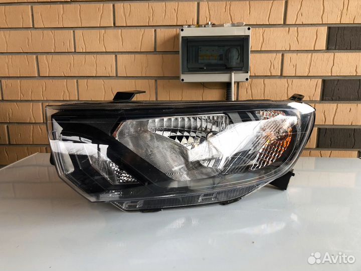 Фара левая LADA Granta FL