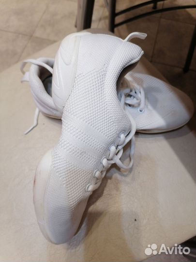 Кроссовки для аэробики