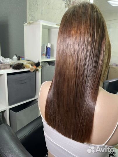Кератиновое выпрямление волос