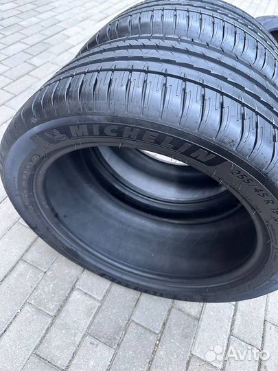 Michelin Pilot Sport 4 255/45 R19