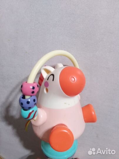 Пони игрушка на присоске к детскому столику