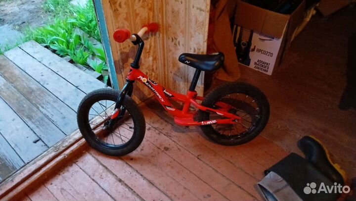 Беговел 14 Novatrack breeze