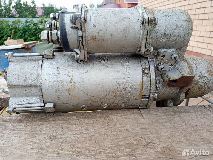 Прдается Стартер на Камаз 142