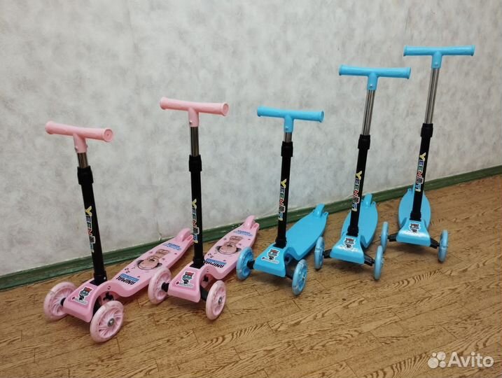 Самокат детский трехколесный новый