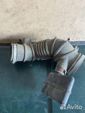 Патрубок воздушного фильтра mitsubishi carisma