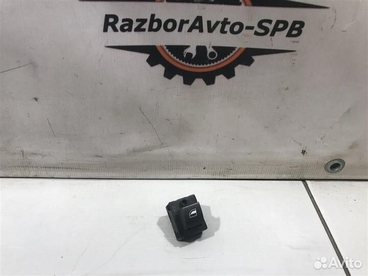 Кнопка стеклоподъемника BMW 7-серия E65/E66