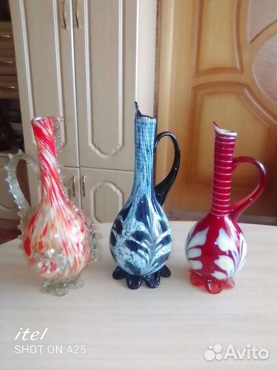 Графины красный май