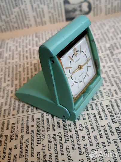 Часы дорожные карманные 1957