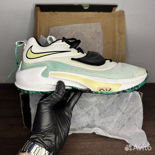 Оригинал Nike Zoom Freak 3 45еu