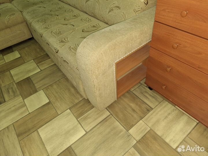 Угловой диван бу