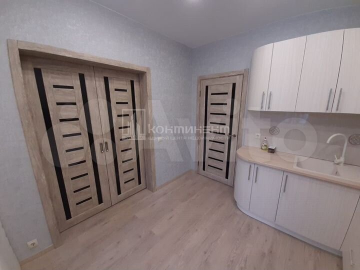 4-к. квартира, 101 м², 2/3 эт.