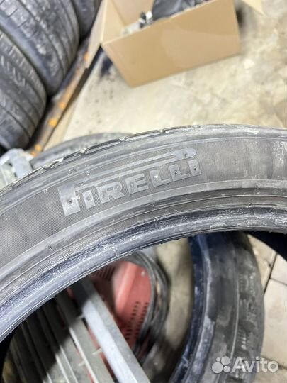 Pirelli P Zero 275/35 R20