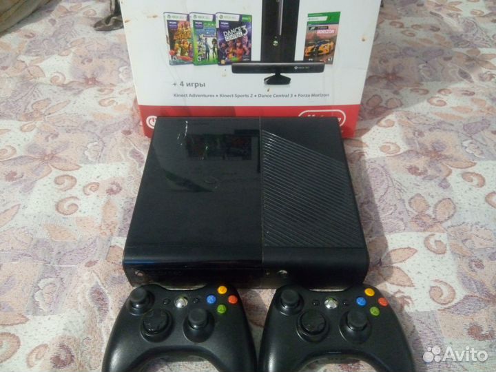 Xbox 360 250gb прошита, два джойстика +40 игр
