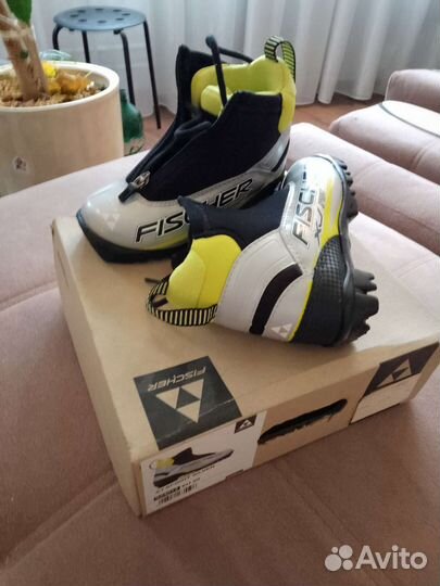 Комплект беговые лыжи и ботинки