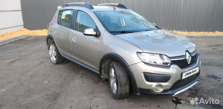 Renault Sandero Stepway 1.6 AMT, 2015, 47 000 км