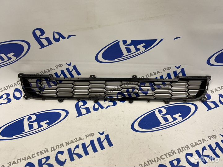 Решетка бампера нижняя Приора 2 21704