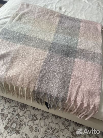 Шарфы и палантины