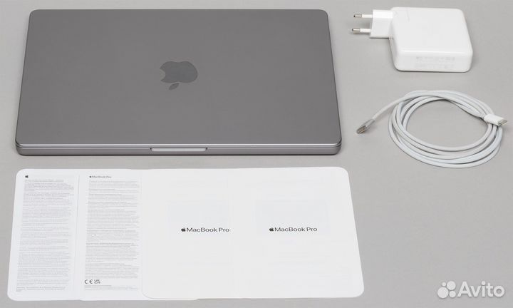 Macbook Pro 14 (m1 max / 32gb / 4tb)