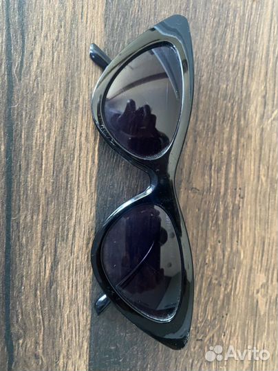 Солнечные очки женские