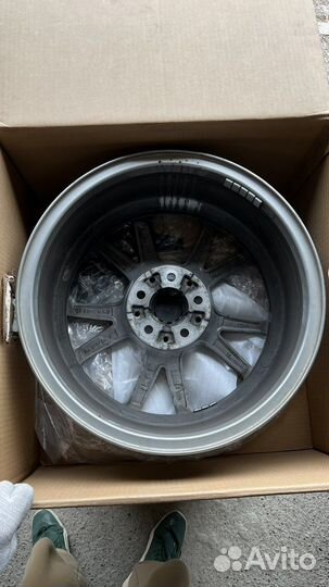 Оригинальные диски BMW G20 r17 776 стиль