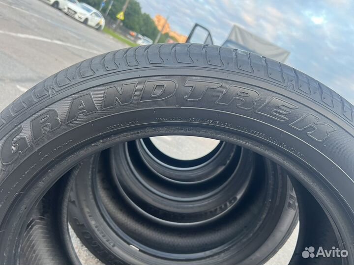 Dunlop Grandtrek PT3A 275/50 R21