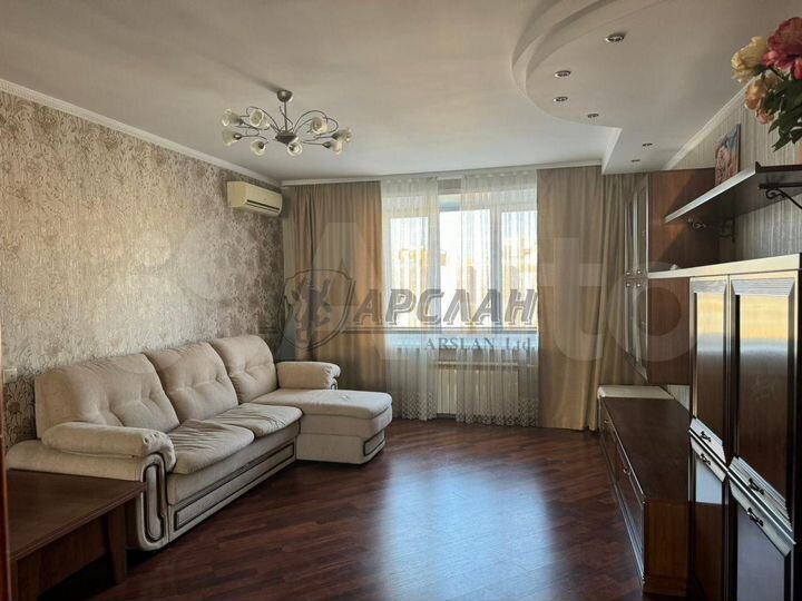 2-к. квартира, 70 м², 8/10 эт.