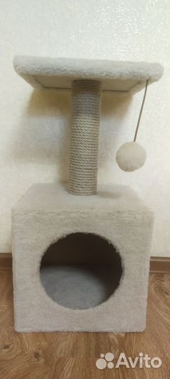 Домик для кошки с когтеточкой бу 1 месяц
