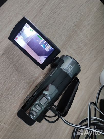 Видеокамера Sony HDR-CX130E