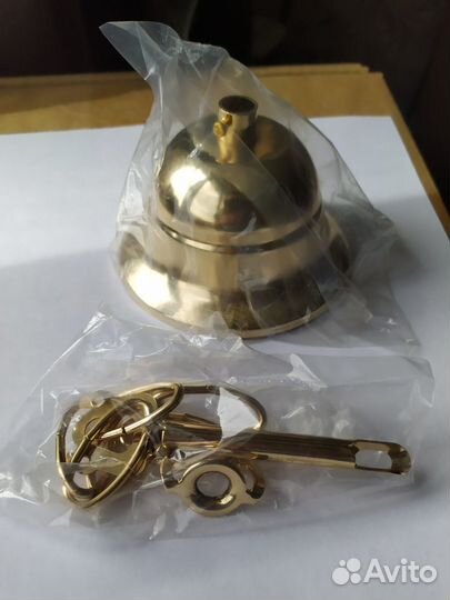 Люстра новая, потолочная