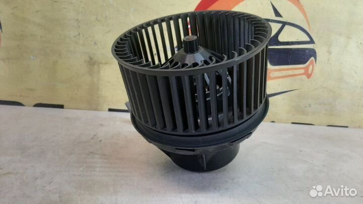 Мотор печки Ford Focus 3 седан jqdb 2013