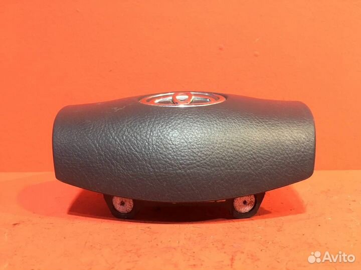 Подушка безопасности в руль Toyota Corolla Verso