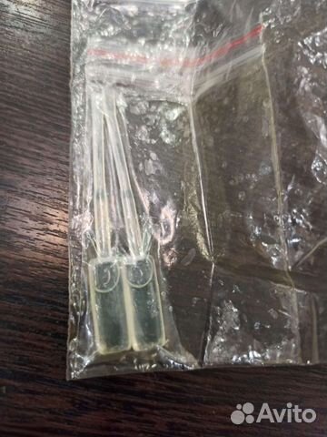 Жидкость для заполнения пустот под стеклом телефон