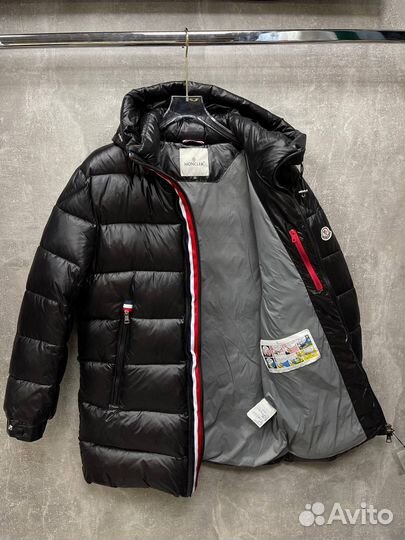 Пуховик moncler