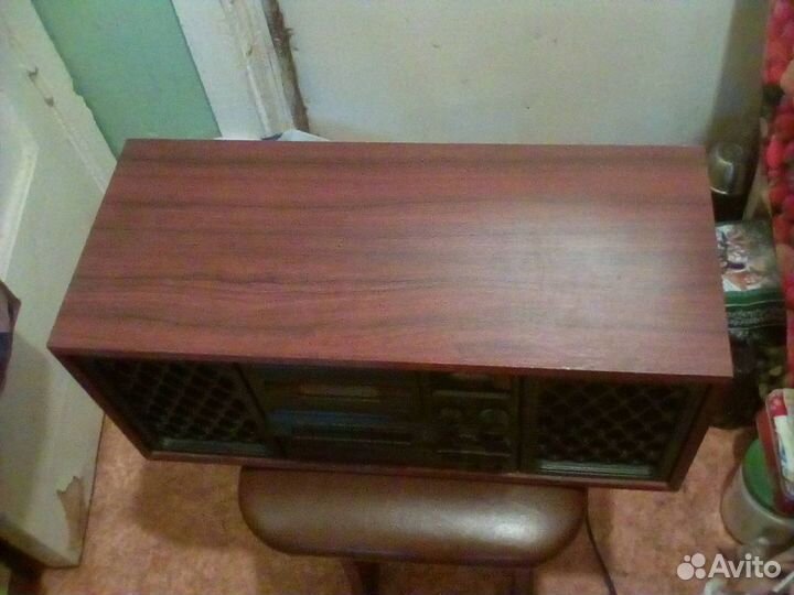 Музыкальный центр ретро, Винтаж. В деревянном, ред