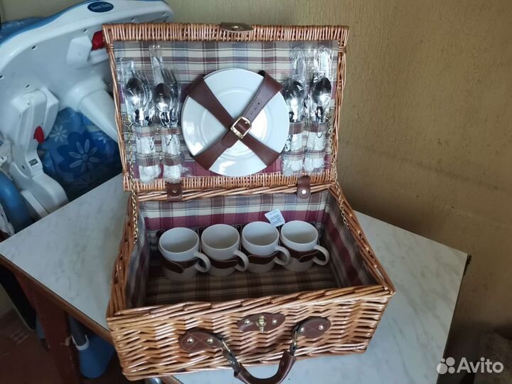 Набор столовых приборов для пикника