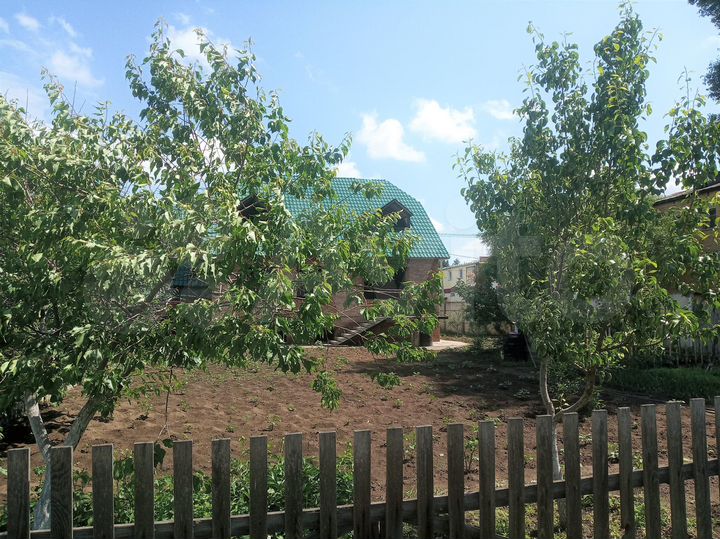 Дом 330 м² на участке 12 сот.