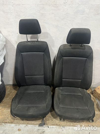 Передние сиденья bmw e87