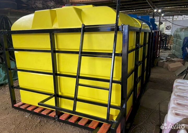 Емкость для хранения топлива и других веществ