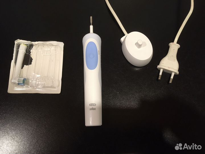 Электро зубная щетка OralB