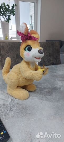 Кенгуру Джози интерактивная игрушка-питомец