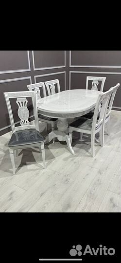 Столы и стулья новые