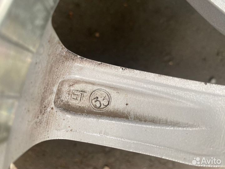 R16 Continental ContiIceContact 4x4 215/65, PCD 5x112 DIA 57.1