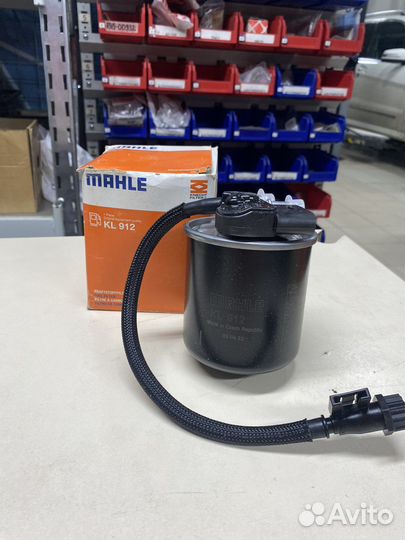 Топливный фильтр Mercedes A6510902952 KL912