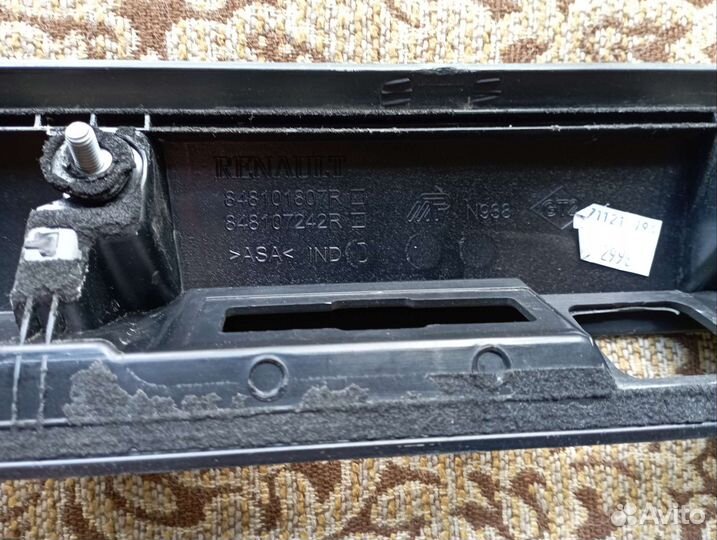 Накладка крышки багажника рено дастер 2021г