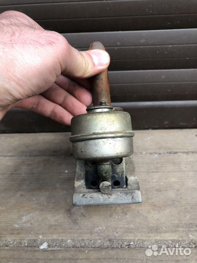 Утюг старинный