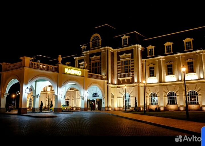 Крупье / Дилер Sobranie