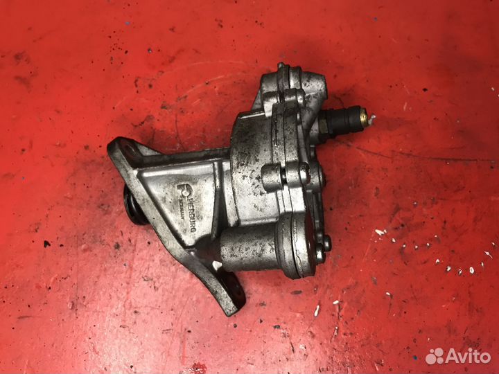 Насос вакуумный Volkswagen Crafter 2 2.5 BJL