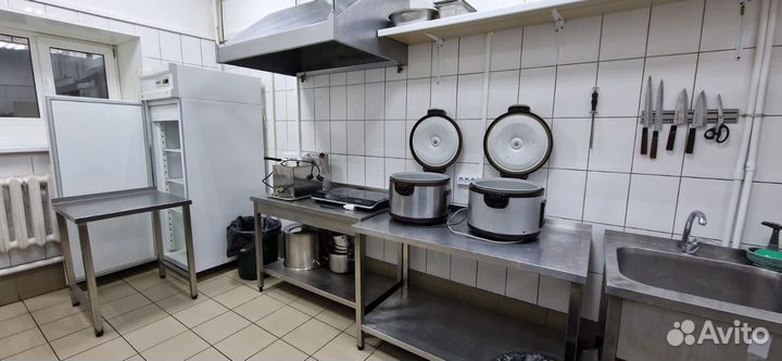 Готовая кухня дарк Китчен (dark kitchen)